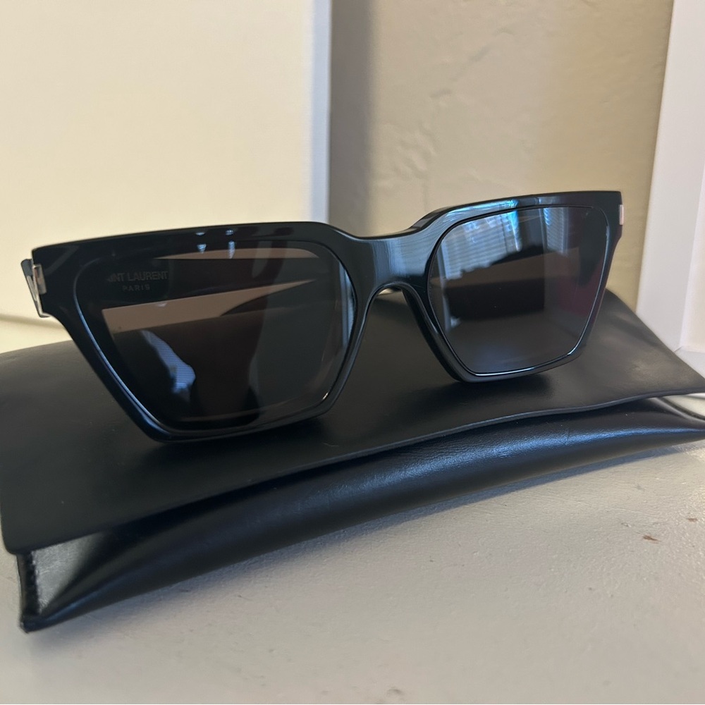 Saint Laurent 633 Cat Eye Black Sunglasses - Picture 3 of 8